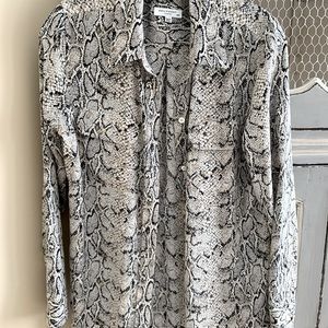 EQUIPMENT FEMME 100% Silk Slim Signature Snake-print Blouse M $295